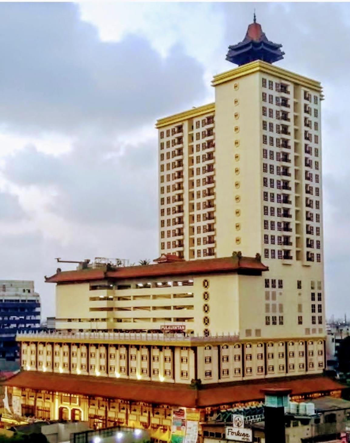 2Br Lucky Tower Residence Jakarta Old Town Top Floor Condo Buitenkant foto