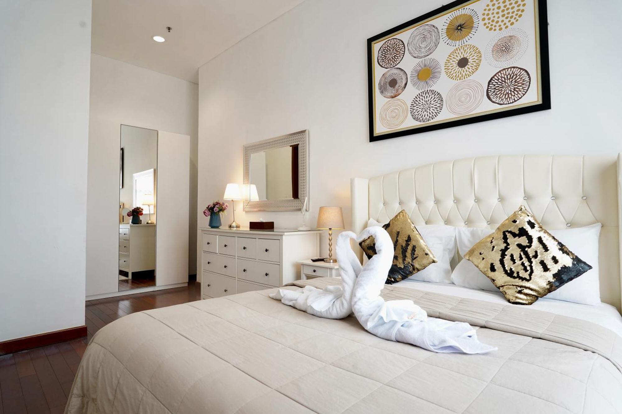 2Br Lucky Tower Residence Jakarta Old Town Top Floor Condo Buitenkant foto
