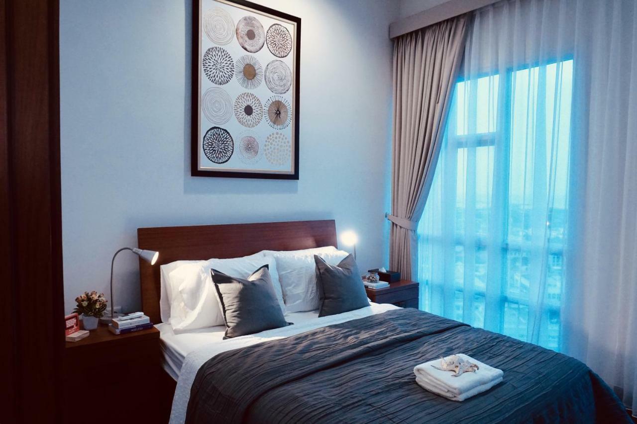 2Br Lucky Tower Residence Jakarta Old Town Top Floor Condo Buitenkant foto