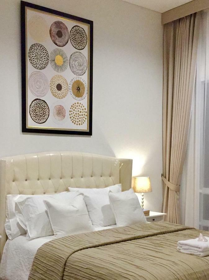 2Br Lucky Tower Residence Jakarta Old Town Top Floor Condo Buitenkant foto